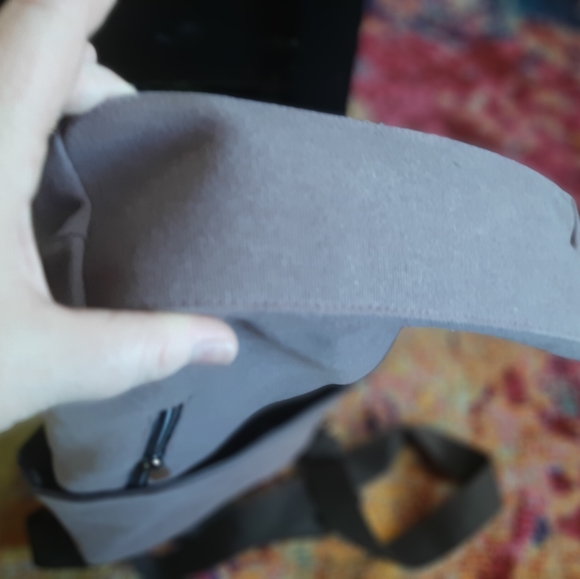 Purple Messenger Crossbody bag NWOT - Picture 4 of 7